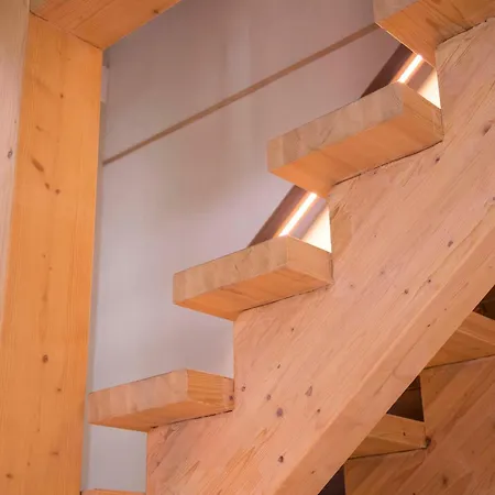 The Wooden House Vv